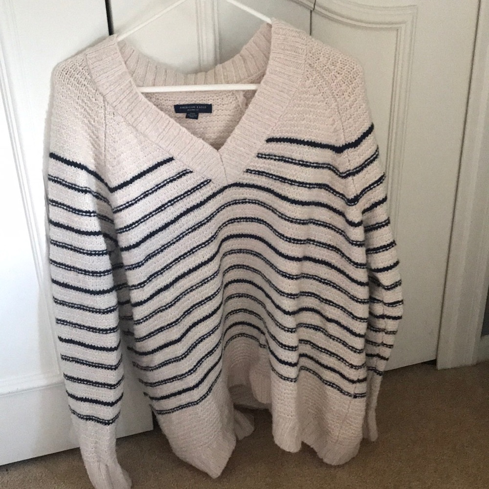 American eagle oversized sweater